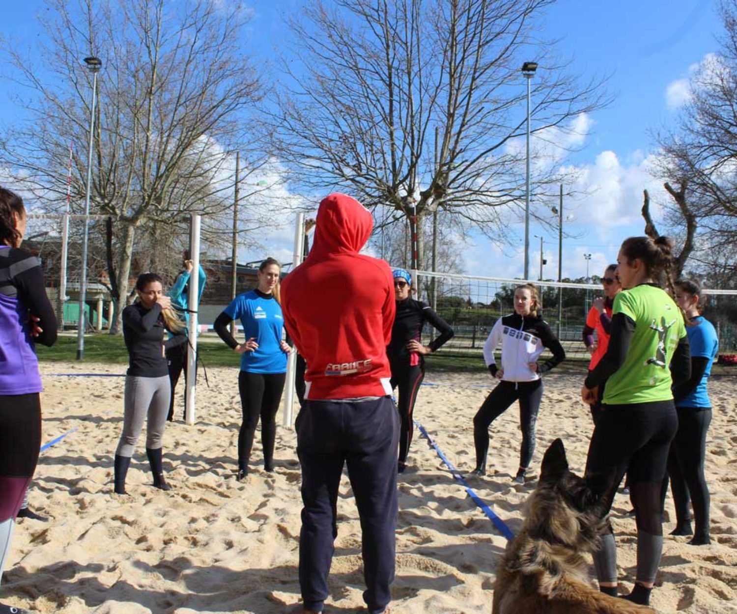 Groupe fille durant le stage compétition Only Beach