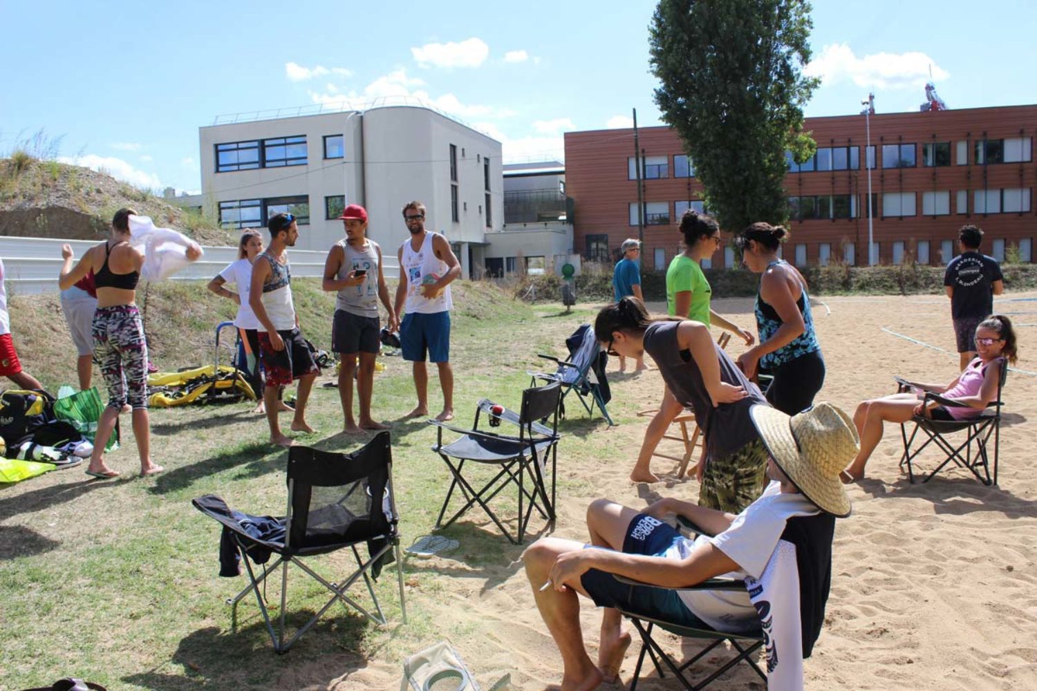 Membres Only Beach durant l'AG 2020